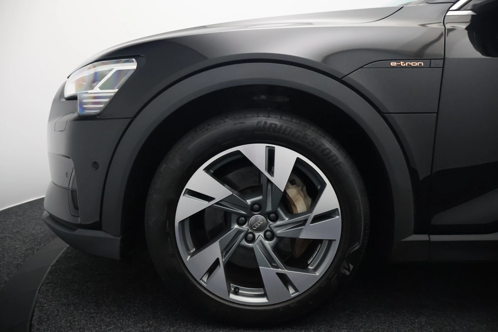 Hoofdafbeelding Audi e-tron