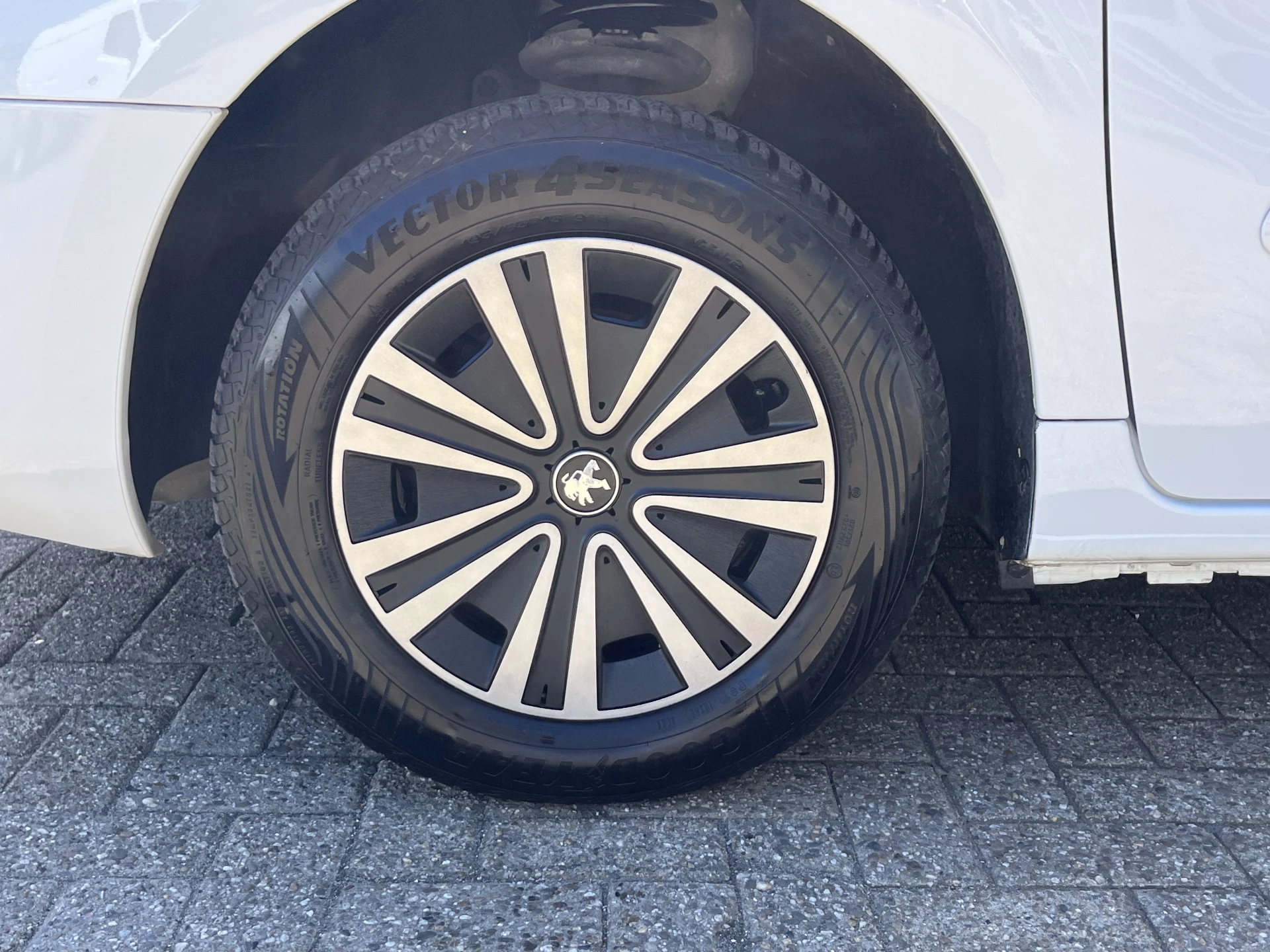 Hoofdafbeelding Peugeot Partner