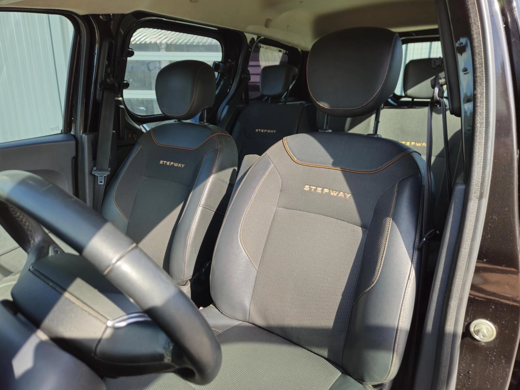 Hoofdafbeelding Dacia Dokker