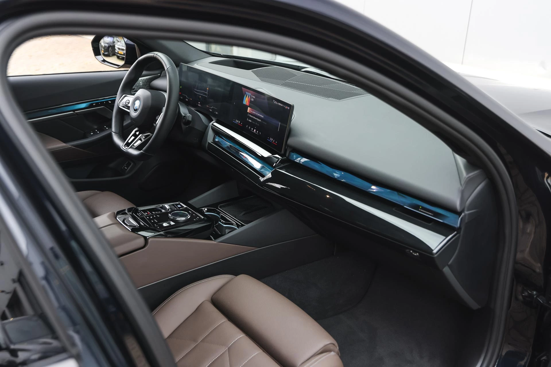 Hoofdafbeelding BMW i5