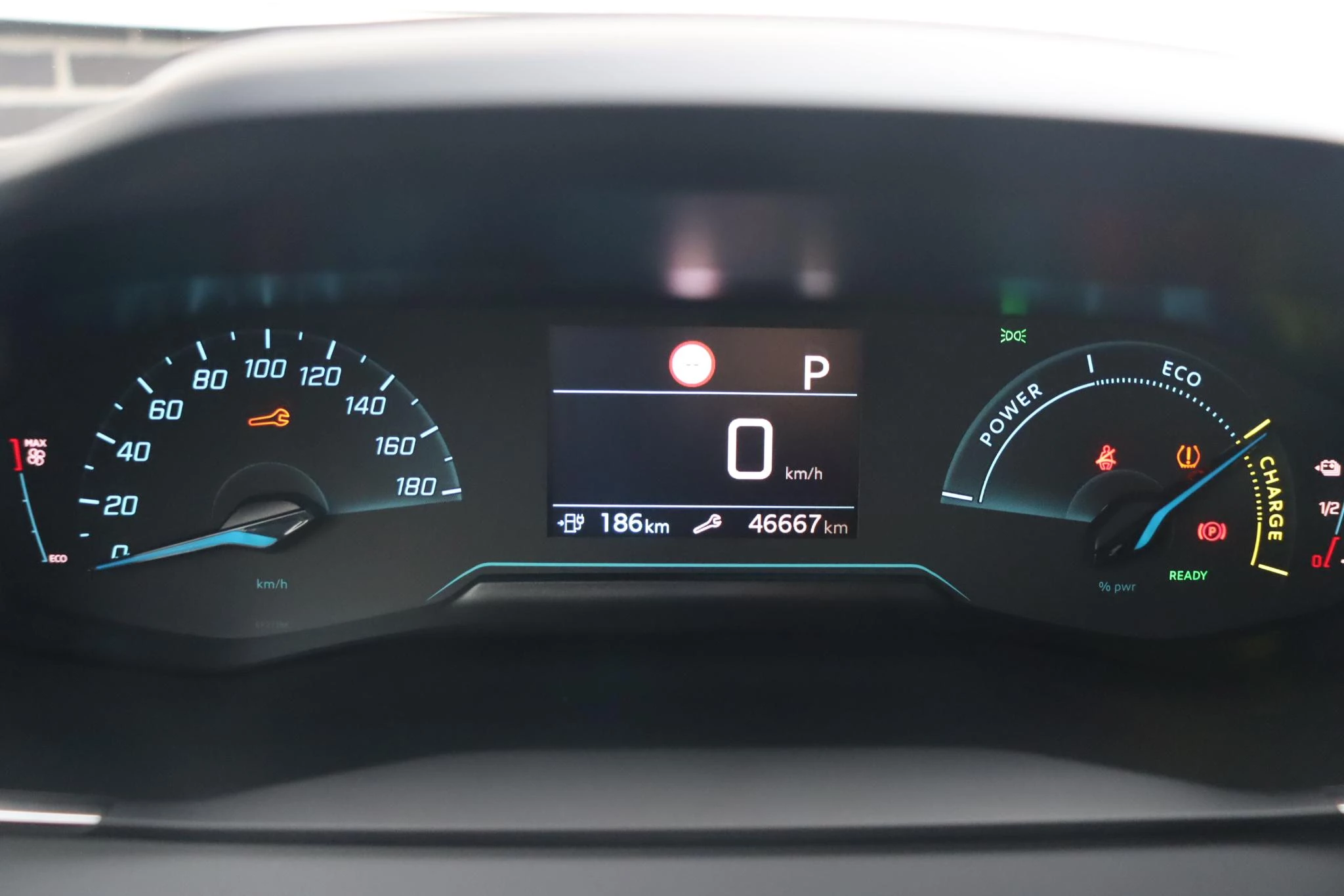 Hoofdafbeelding Peugeot e-208