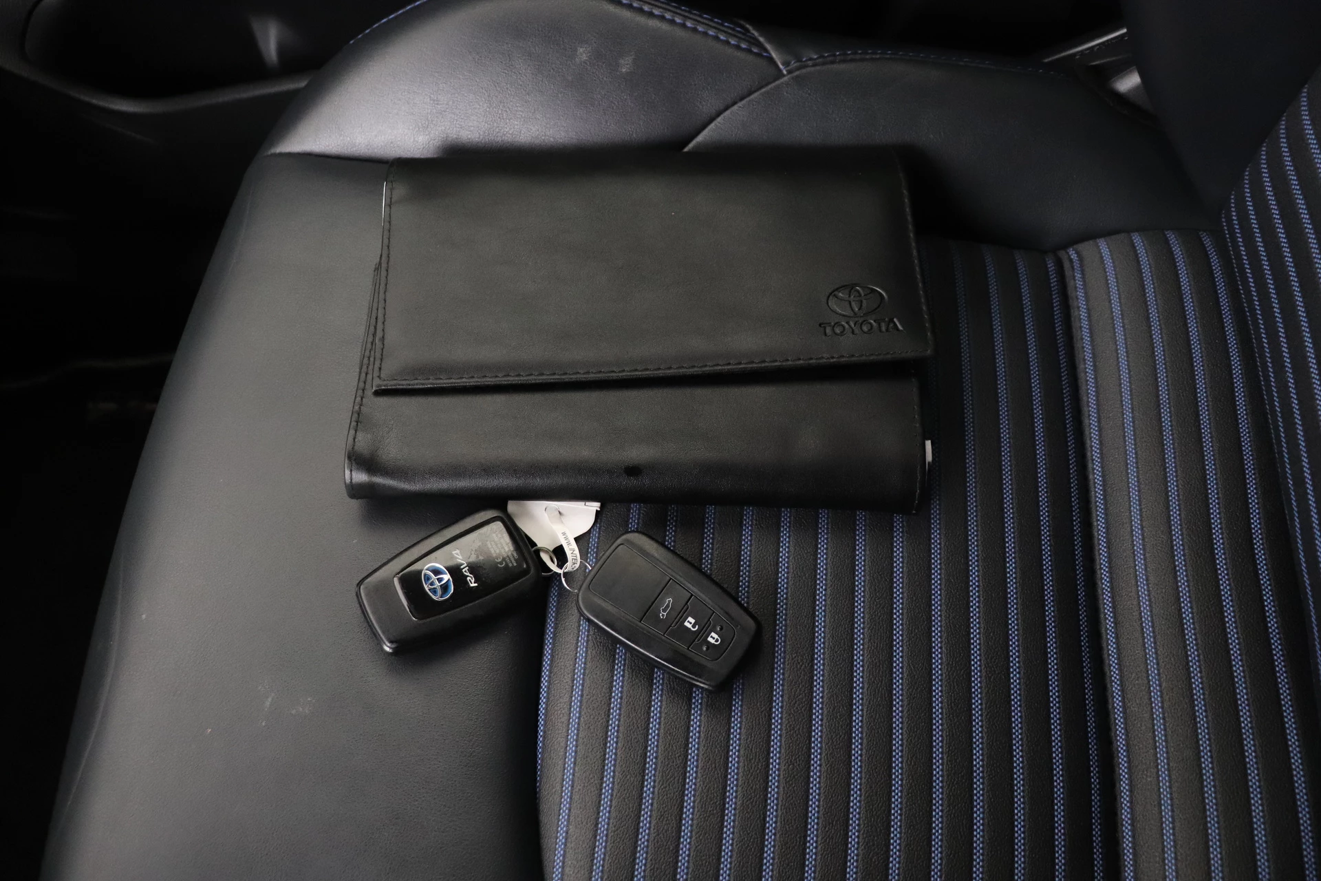 Hoofdafbeelding Toyota RAV4