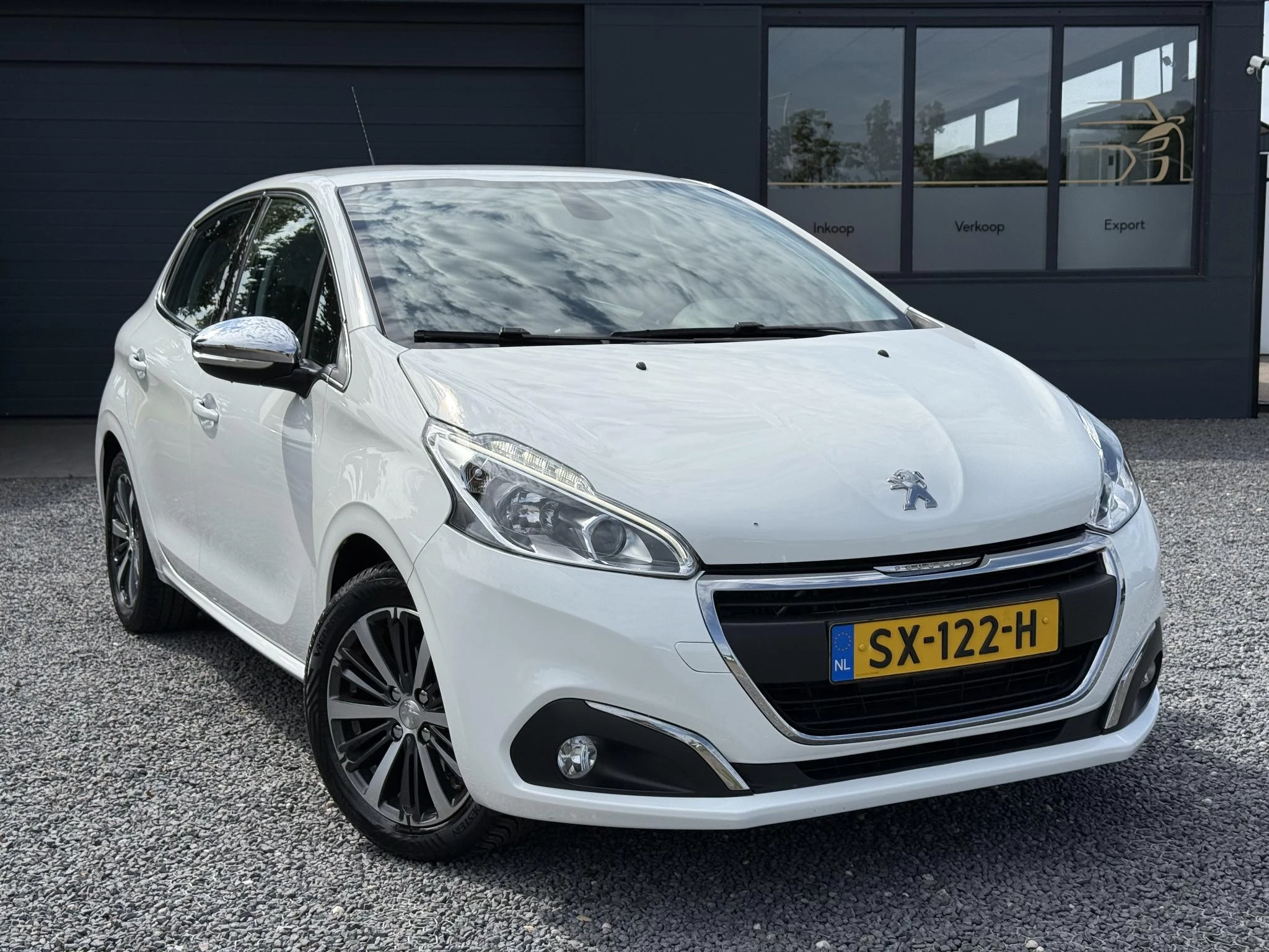 Hoofdafbeelding Peugeot 208
