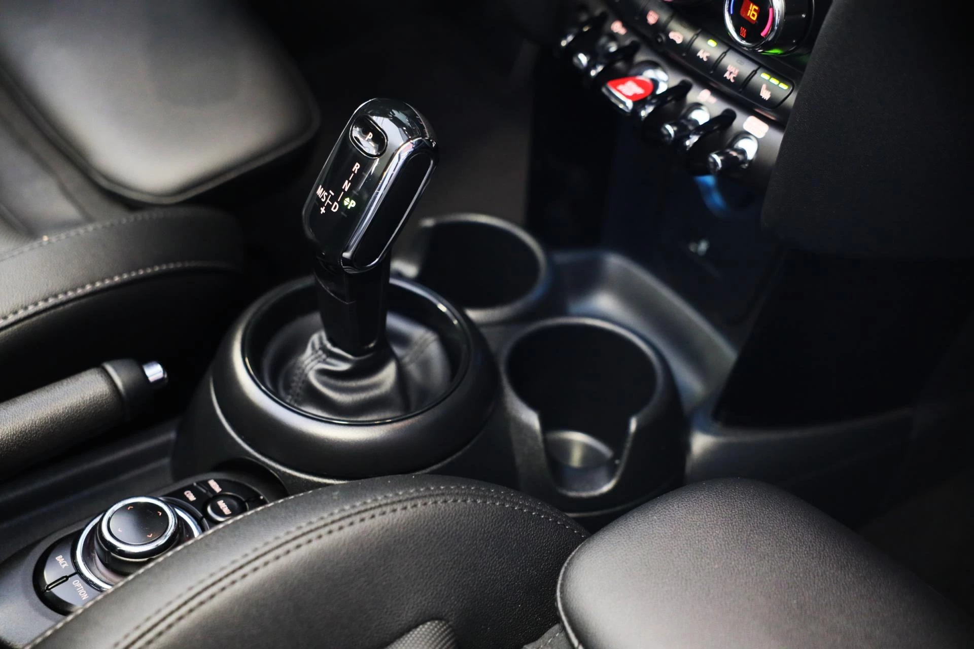 Hoofdafbeelding MINI Cooper Cabrio