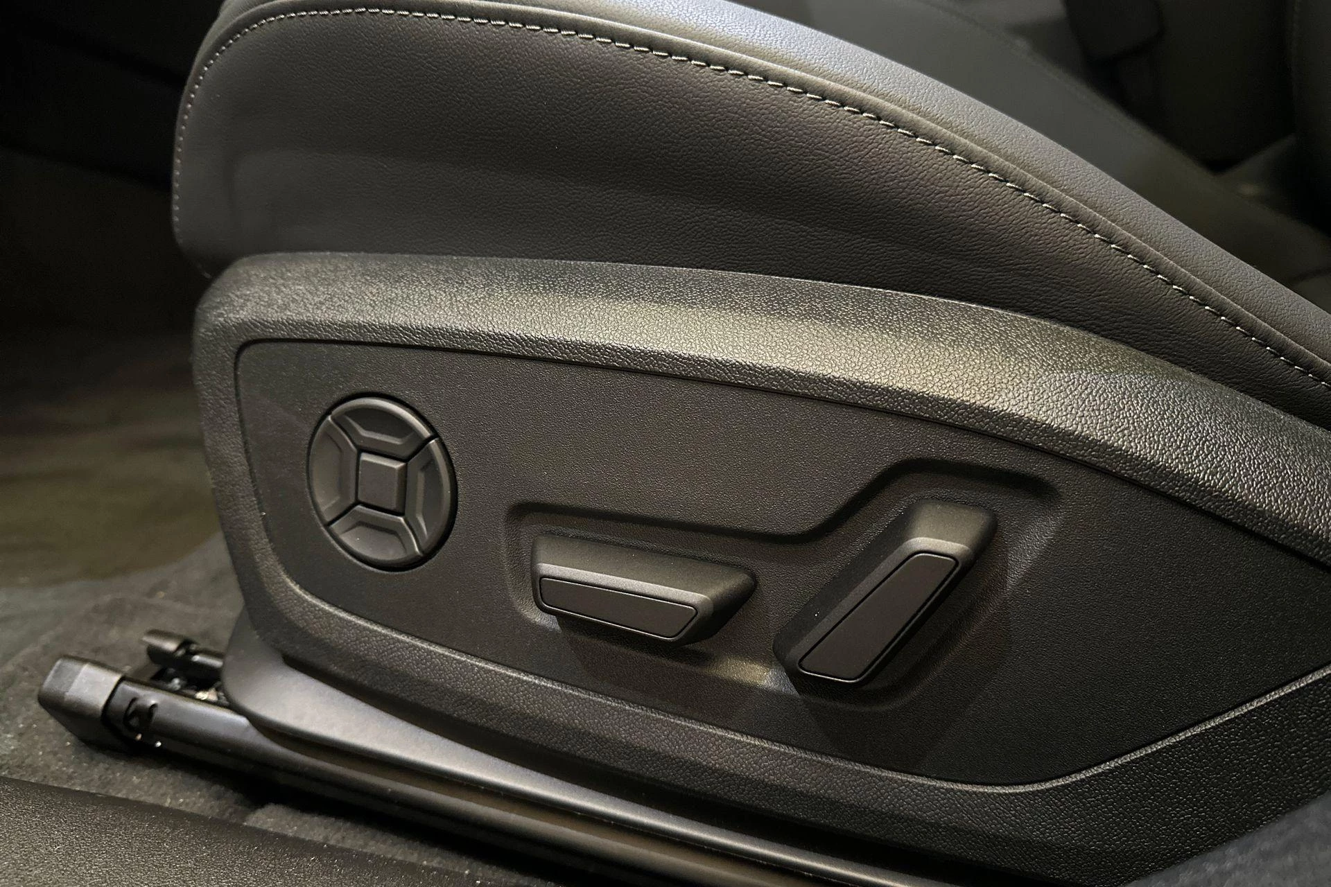 Hoofdafbeelding Audi A6 e-tron