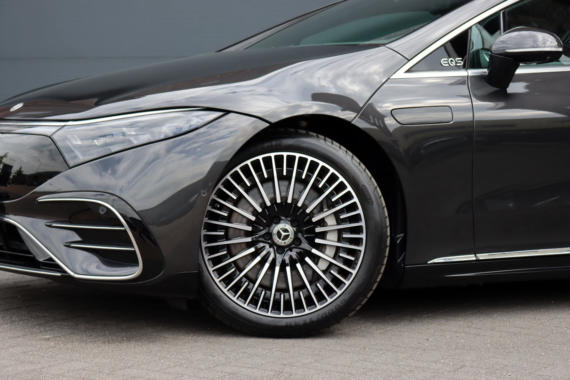 Hoofdafbeelding Mercedes-Benz EQS