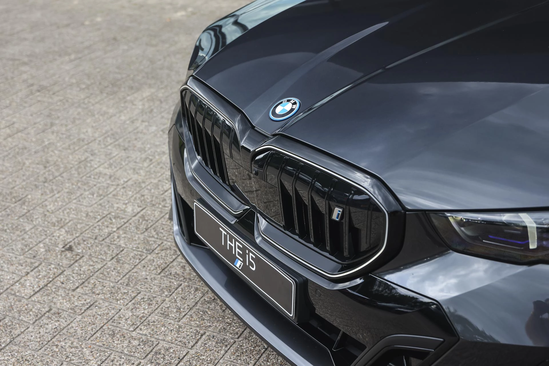 Hoofdafbeelding BMW i5