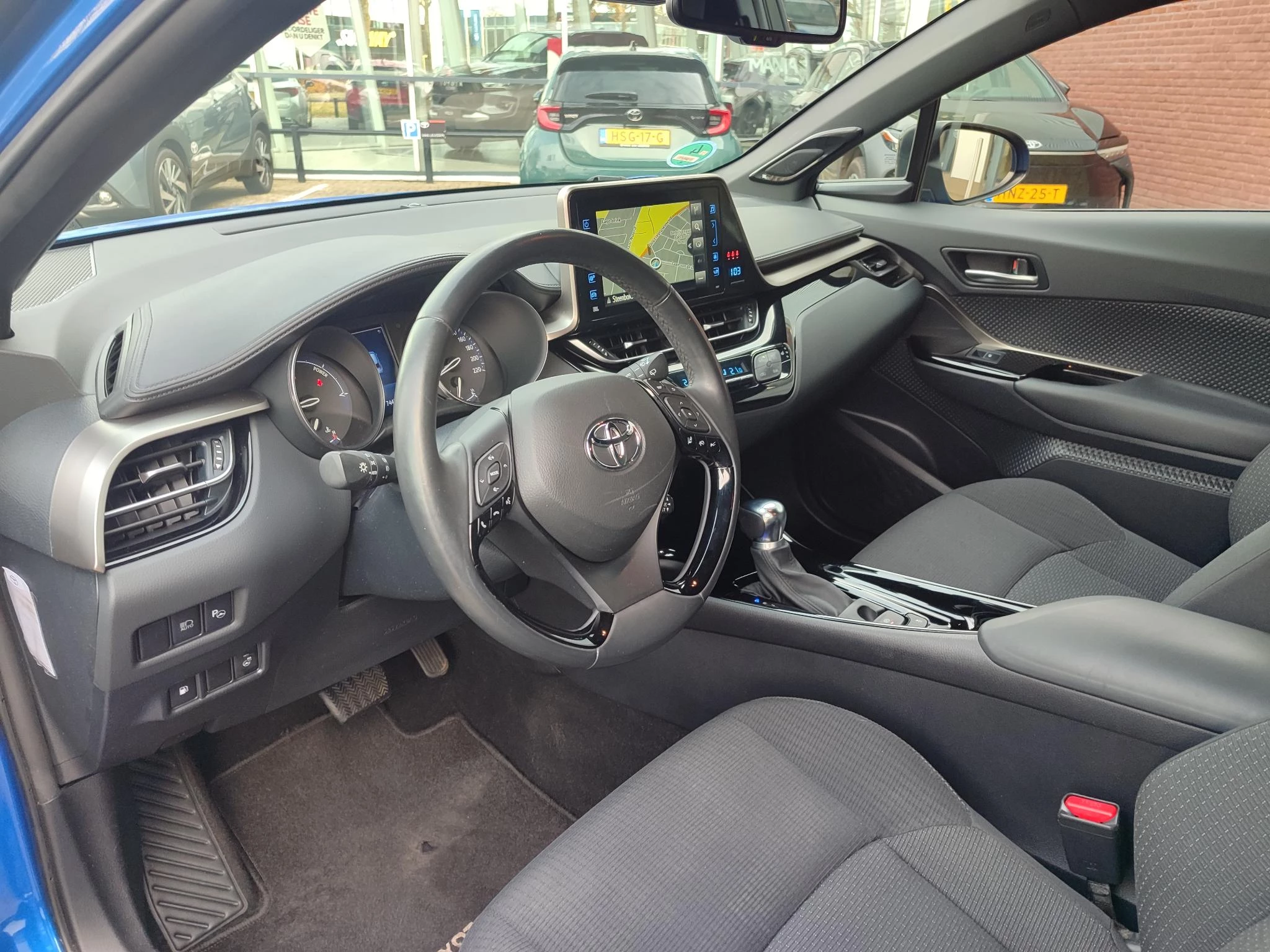 Hoofdafbeelding Toyota C-HR