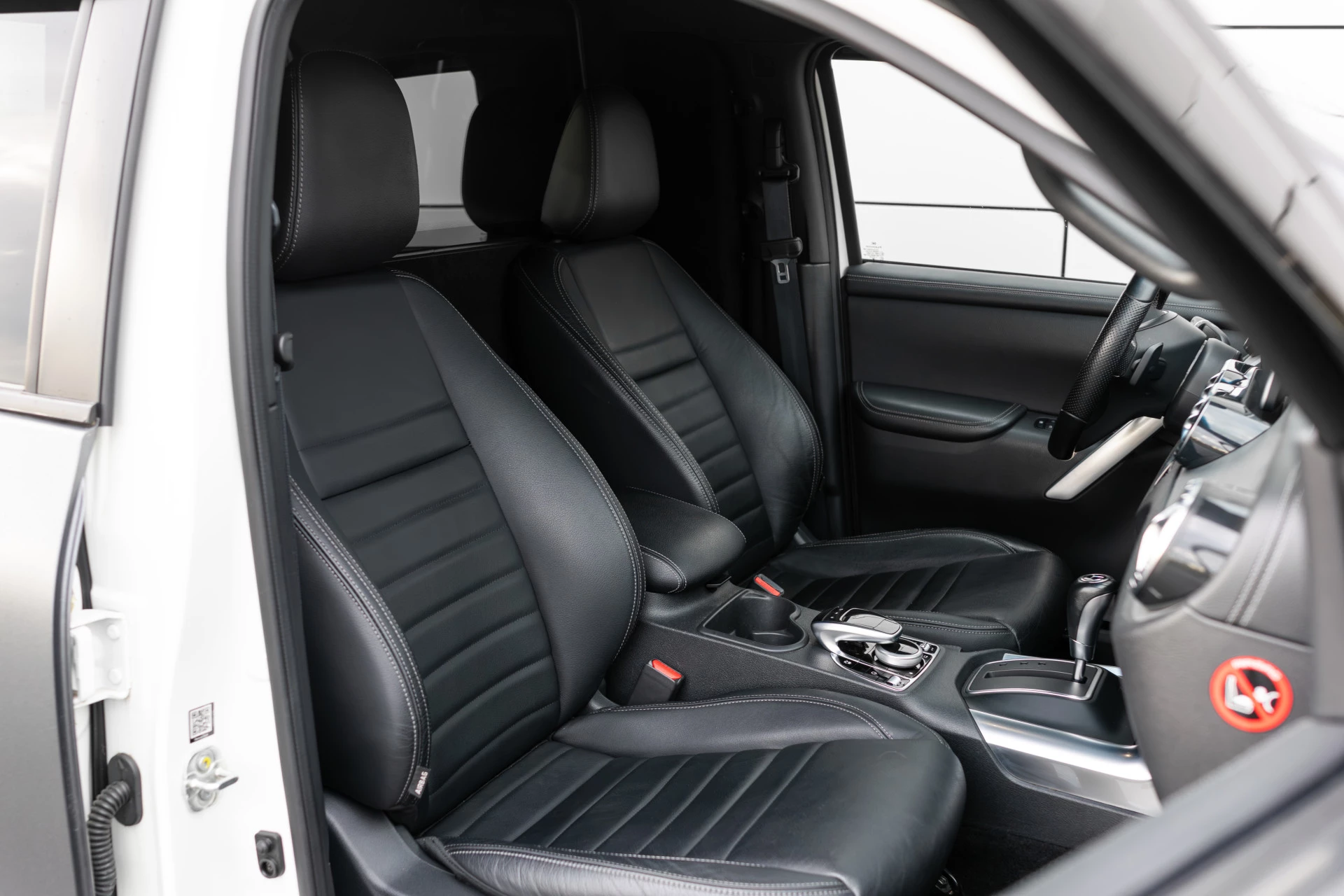 Hoofdafbeelding Mercedes-Benz X-Klasse