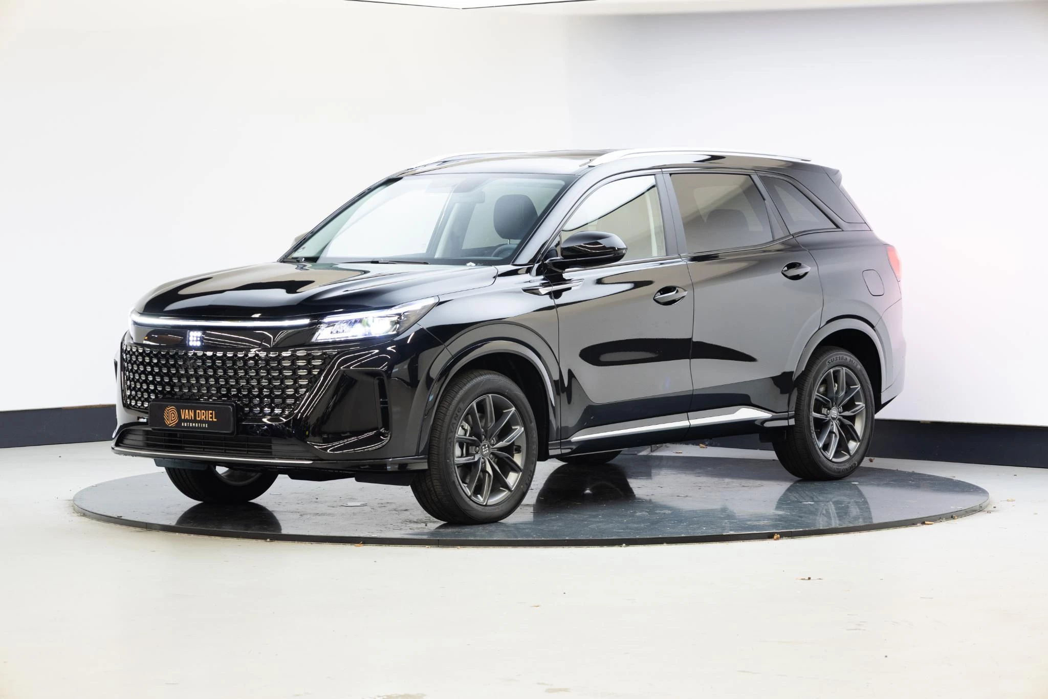 Hoofdafbeelding DFSK E5 PHEV