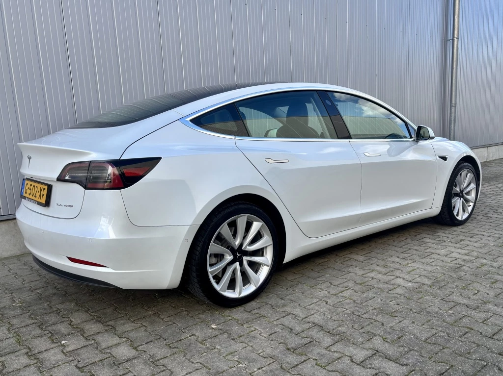 Hoofdafbeelding Tesla Model 3