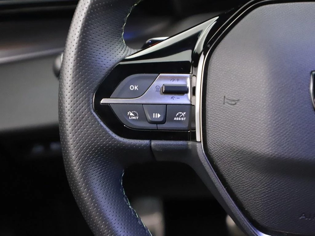 Hoofdafbeelding Peugeot 408