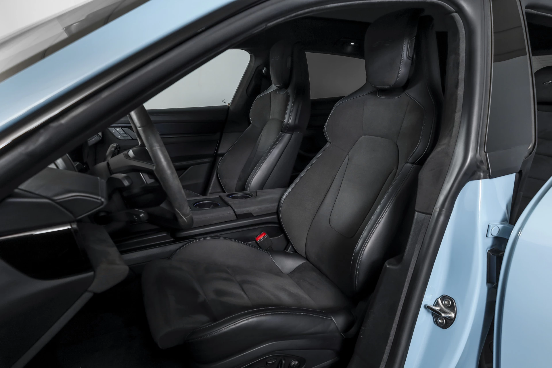 Hoofdafbeelding Porsche Taycan