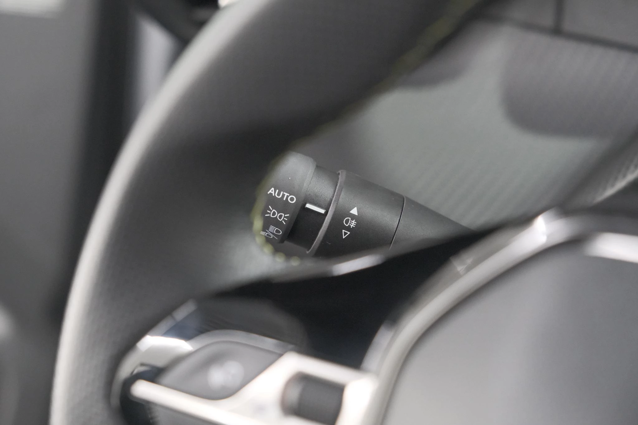 Hoofdafbeelding Peugeot e-2008