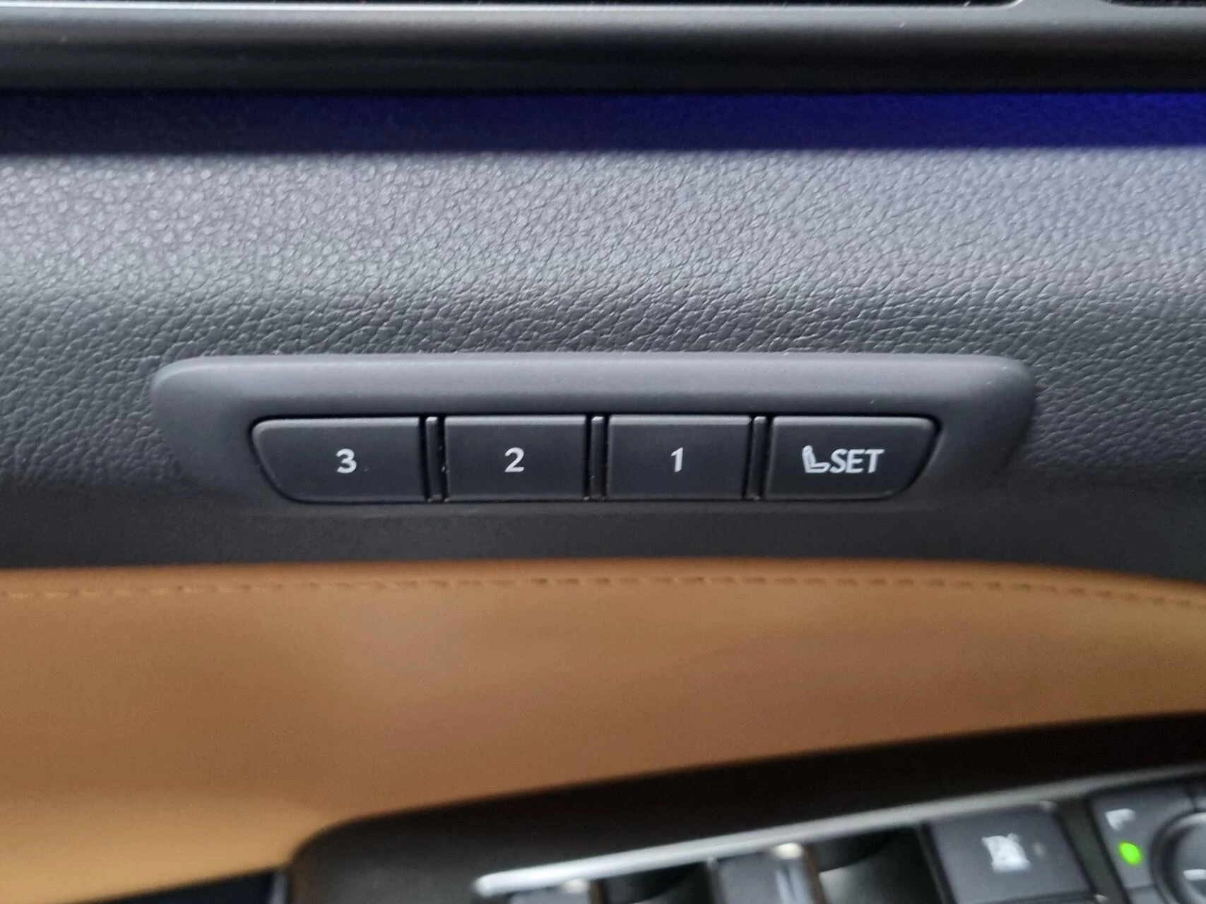 Hoofdafbeelding Lexus NX