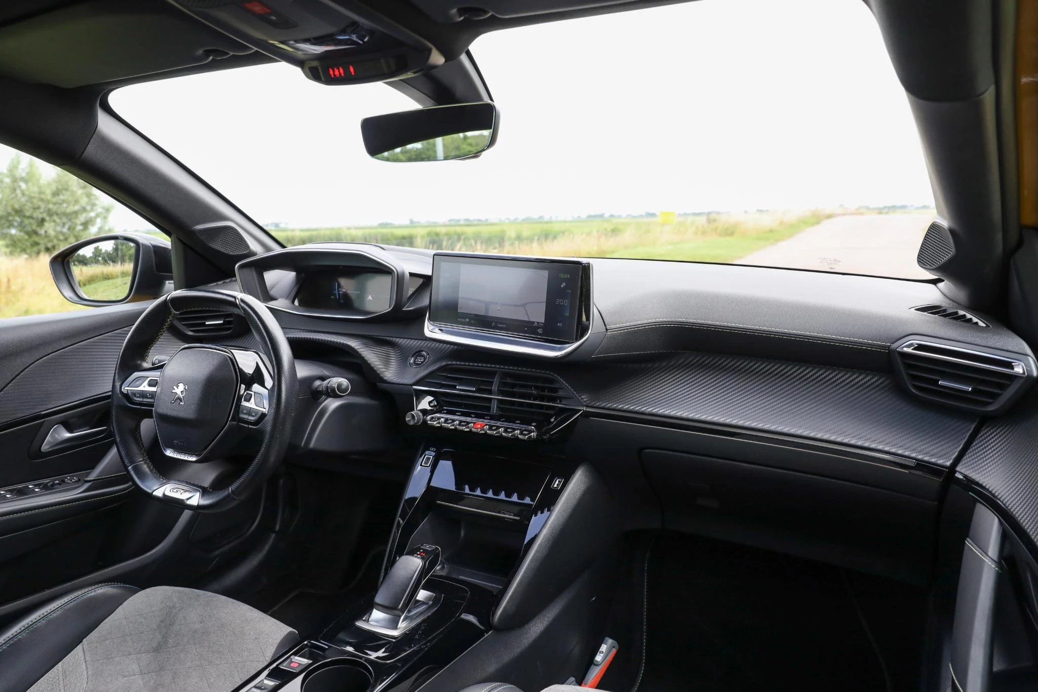 Hoofdafbeelding Peugeot e-208