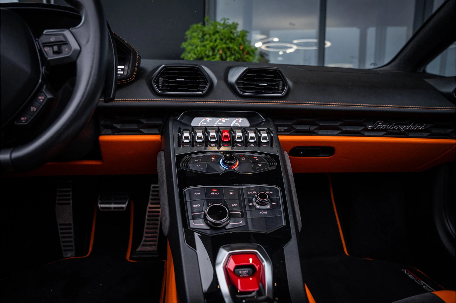 Hoofdafbeelding Lamborghini Huracán