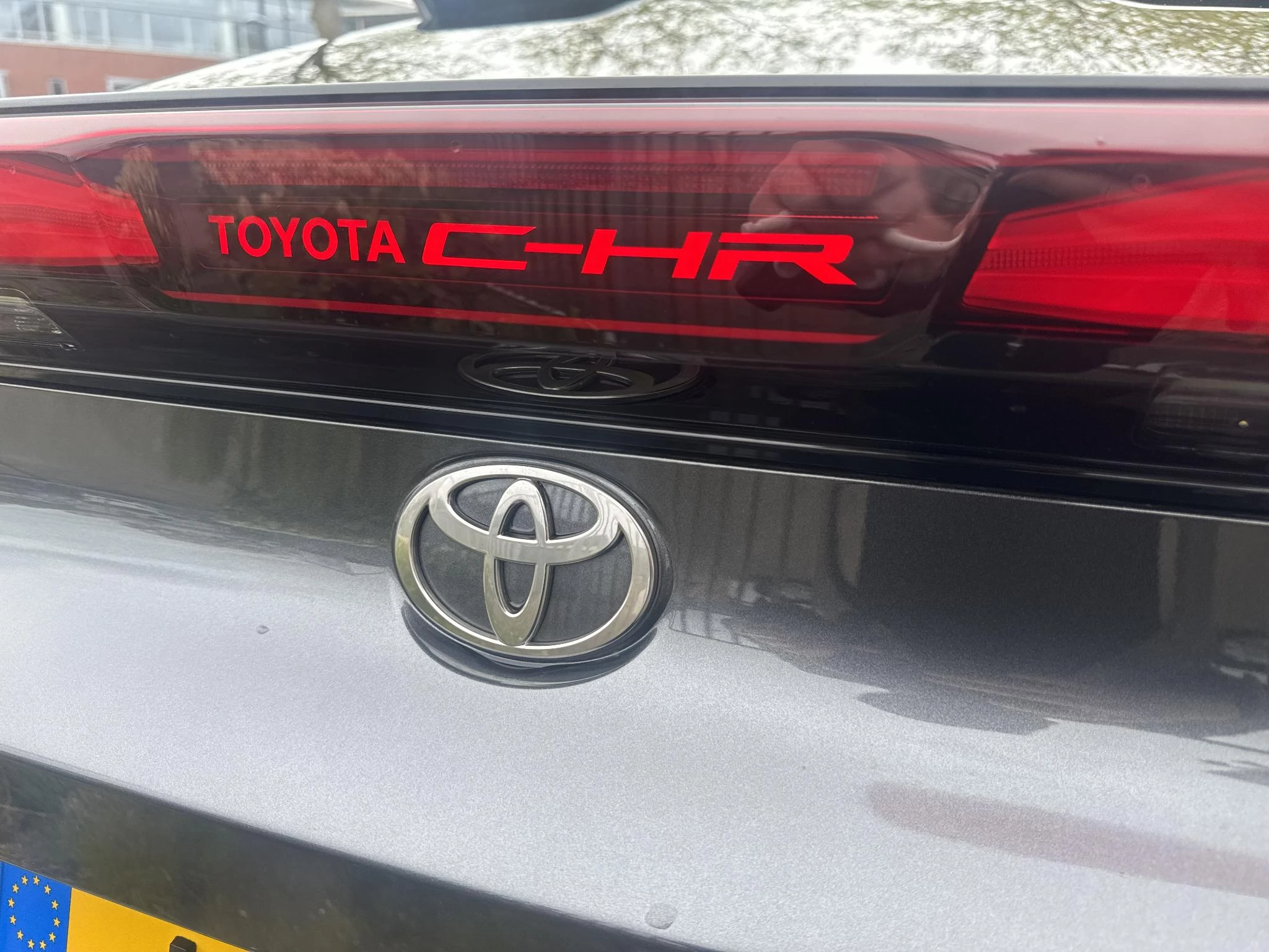 Hoofdafbeelding Toyota C-HR