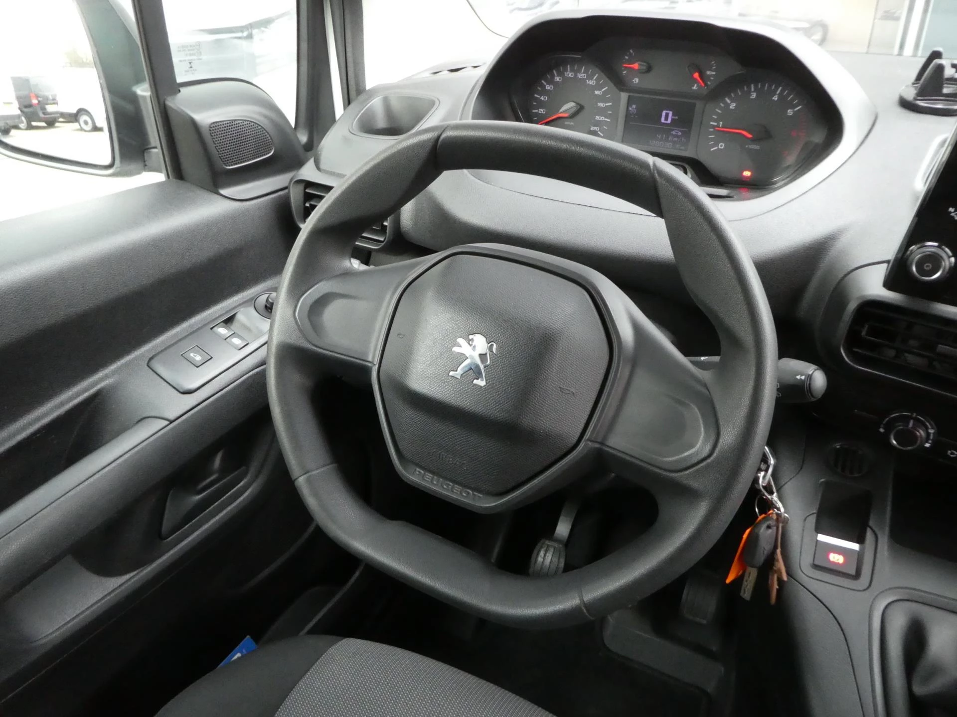 Hoofdafbeelding Peugeot Partner