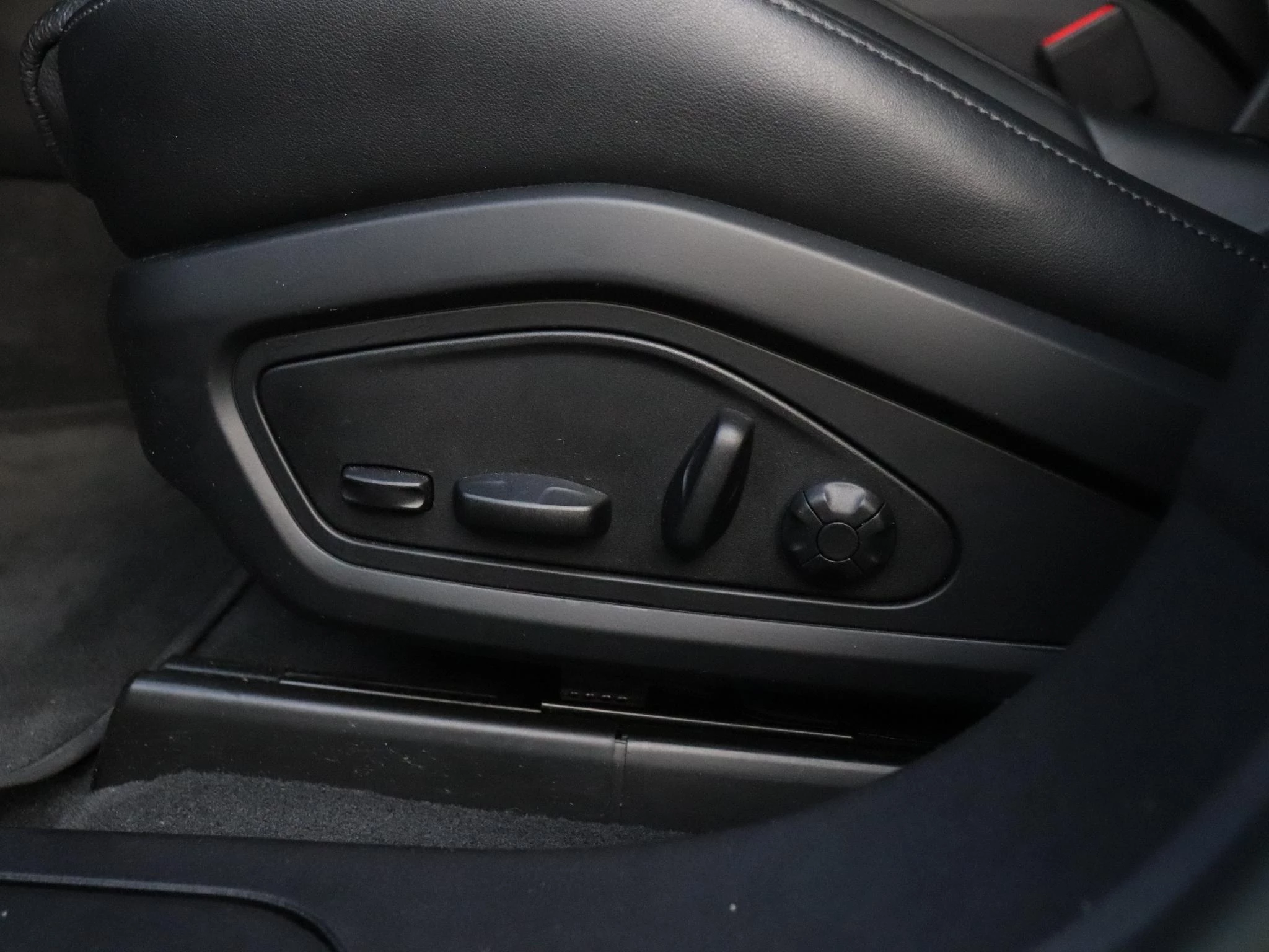 Hoofdafbeelding Porsche Taycan