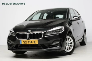 BMW 2-serie Active Tourer 220i High Executive 192 PK |CARPLAY, CRUISE, HUD, SPORTSTOELEN LEDER + VERWARMD ,CAMERA, PDC, LED, TREKHAAK|