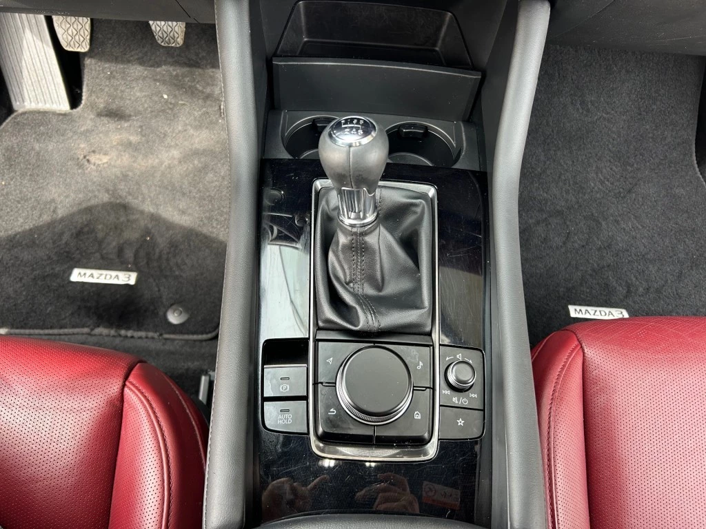 Hoofdafbeelding Mazda 3