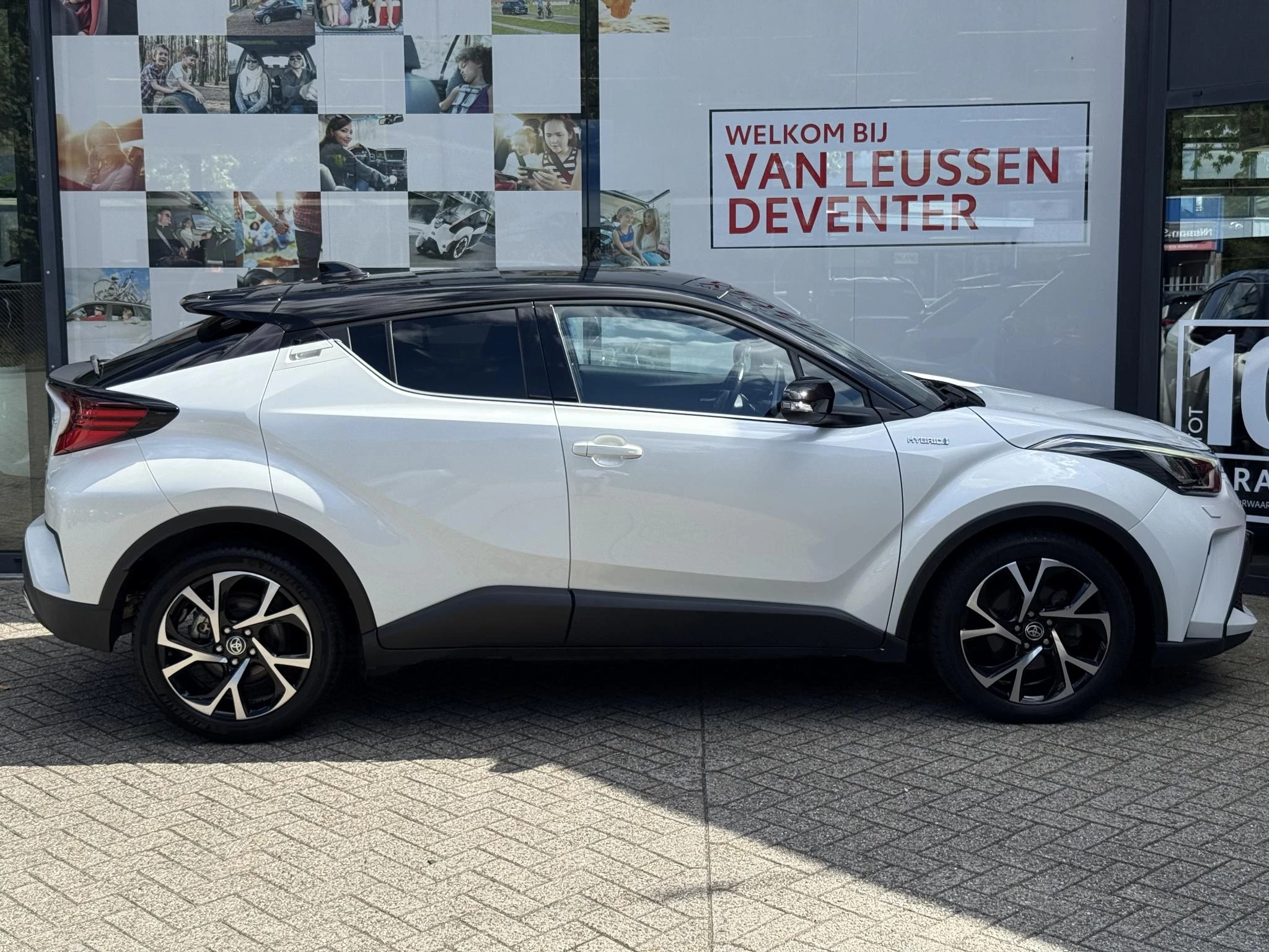 Hoofdafbeelding Toyota C-HR