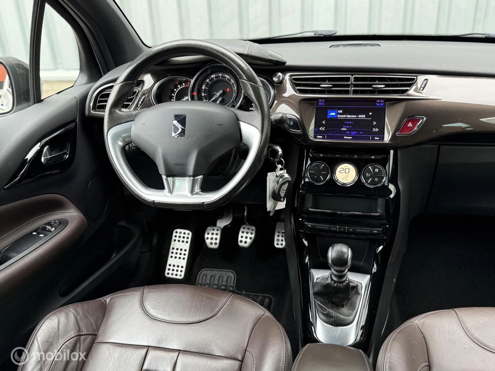 Hoofdafbeelding DS DS 3