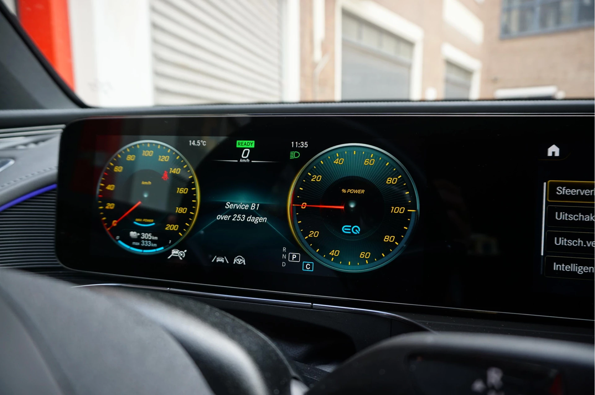 Hoofdafbeelding Mercedes-Benz EQC