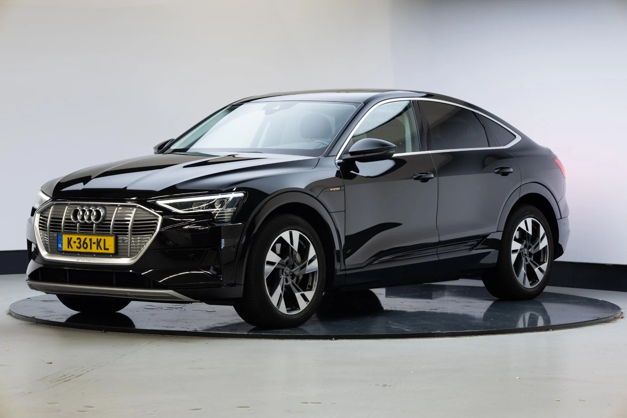 Hoofdafbeelding Audi e-tron