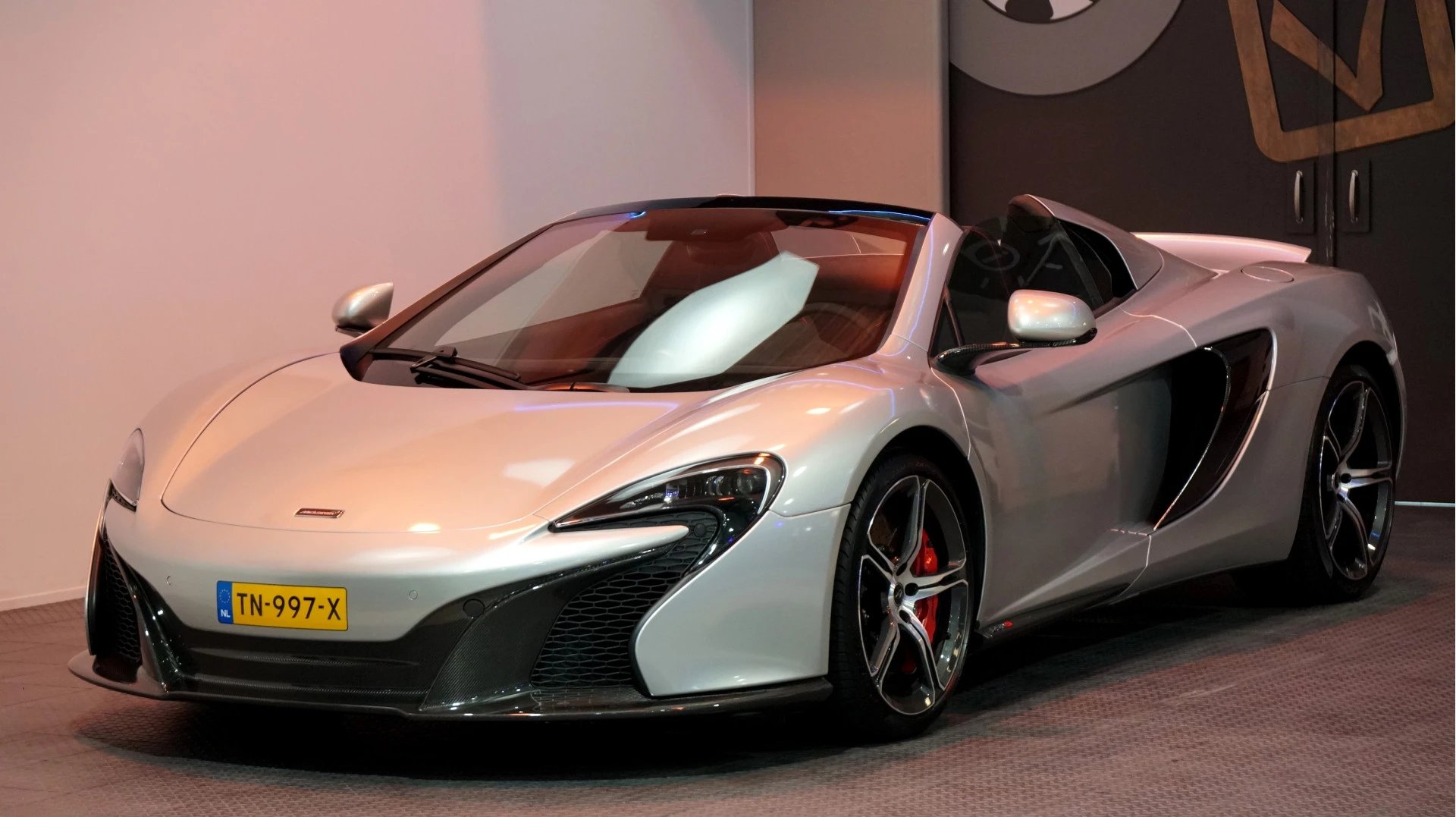 Hoofdafbeelding McLaren 650S