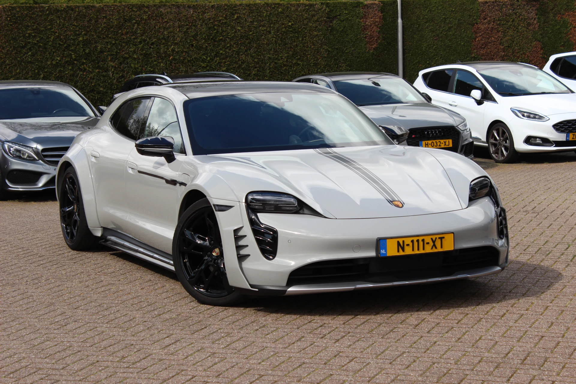 Hoofdafbeelding Porsche Taycan