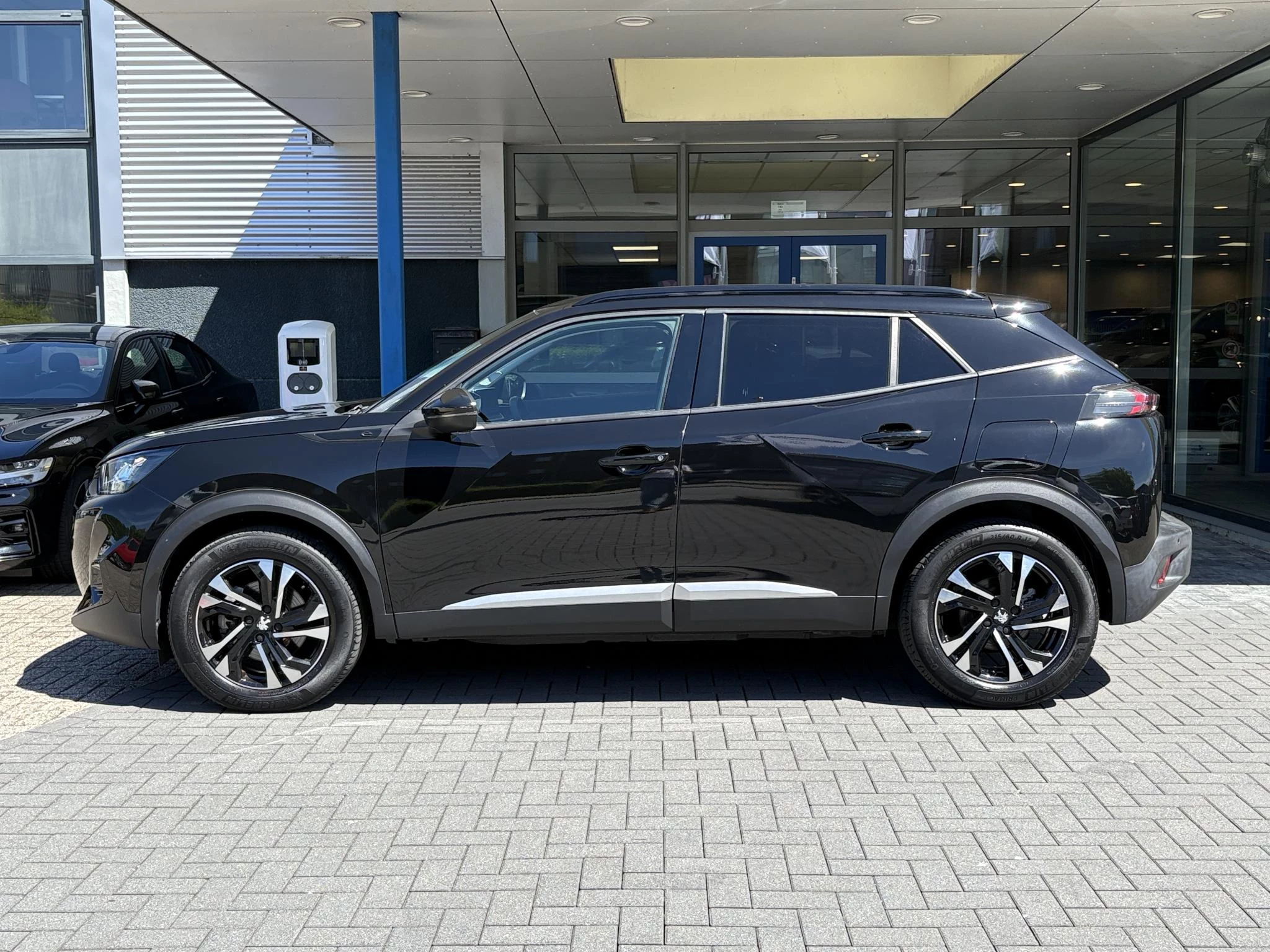 Hoofdafbeelding Peugeot e-2008
