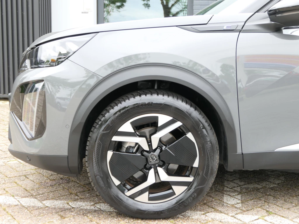 Hoofdafbeelding Peugeot e-2008