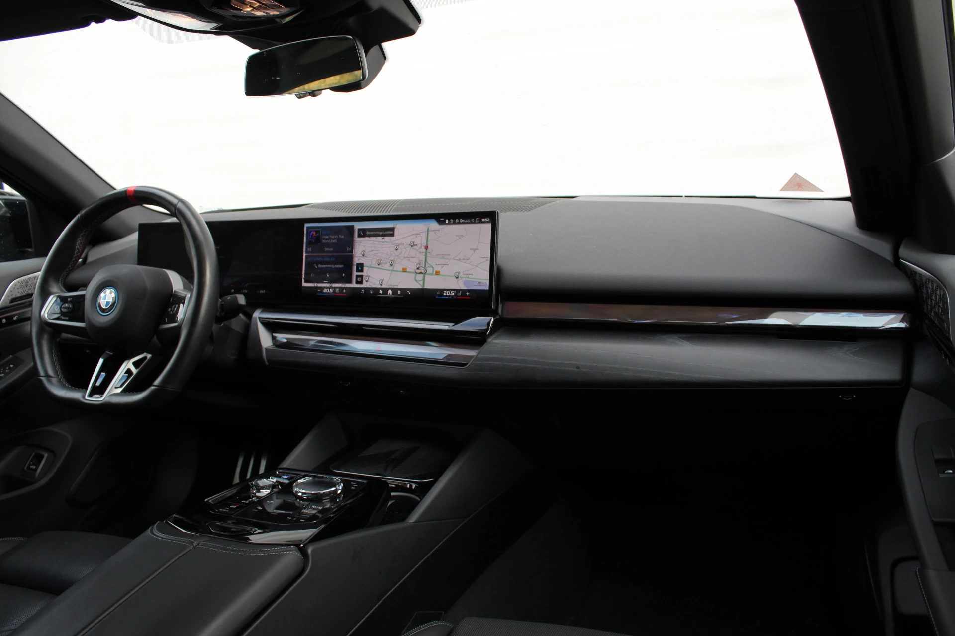 Hoofdafbeelding BMW i5