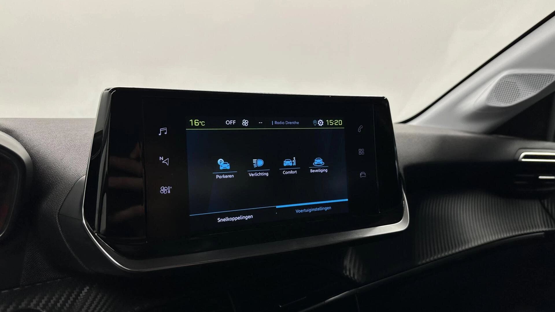 Hoofdafbeelding Peugeot e-208