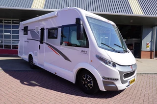Roller TEAM ZEFIRO 267 INTEGRAL CAMPER 180PK EURO 6 Nr. V223 | Dakairco | Zonnepaneel | Luifel