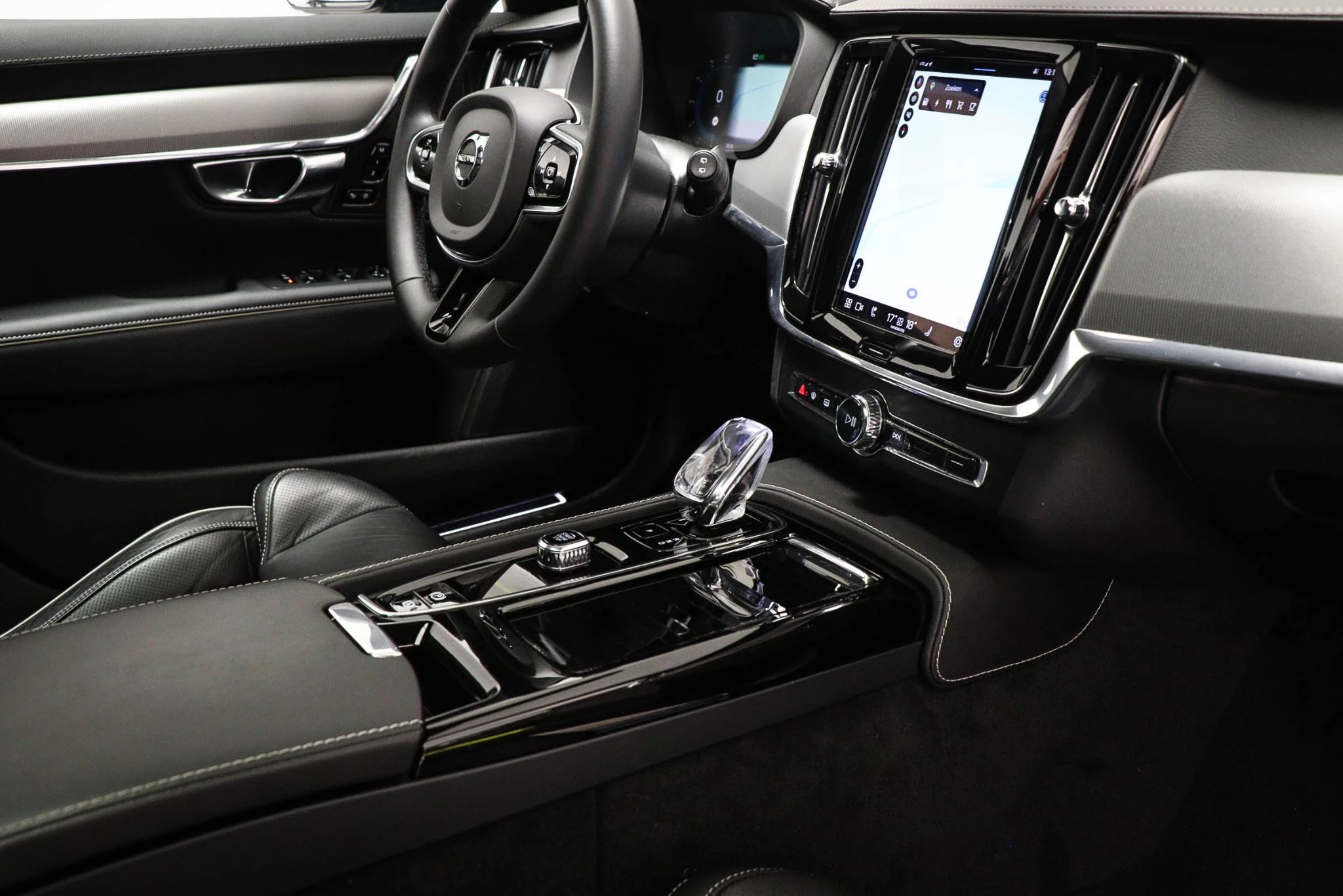 Hoofdafbeelding Volvo V90