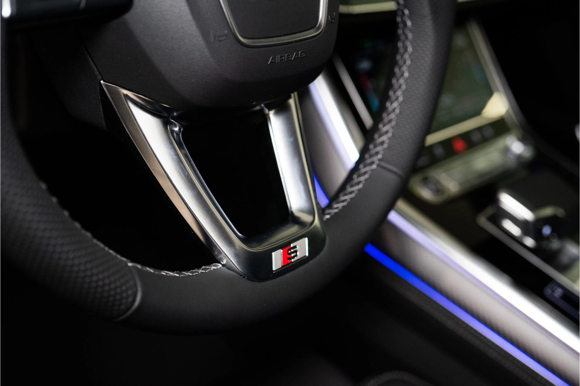 Hoofdafbeelding Audi Q8