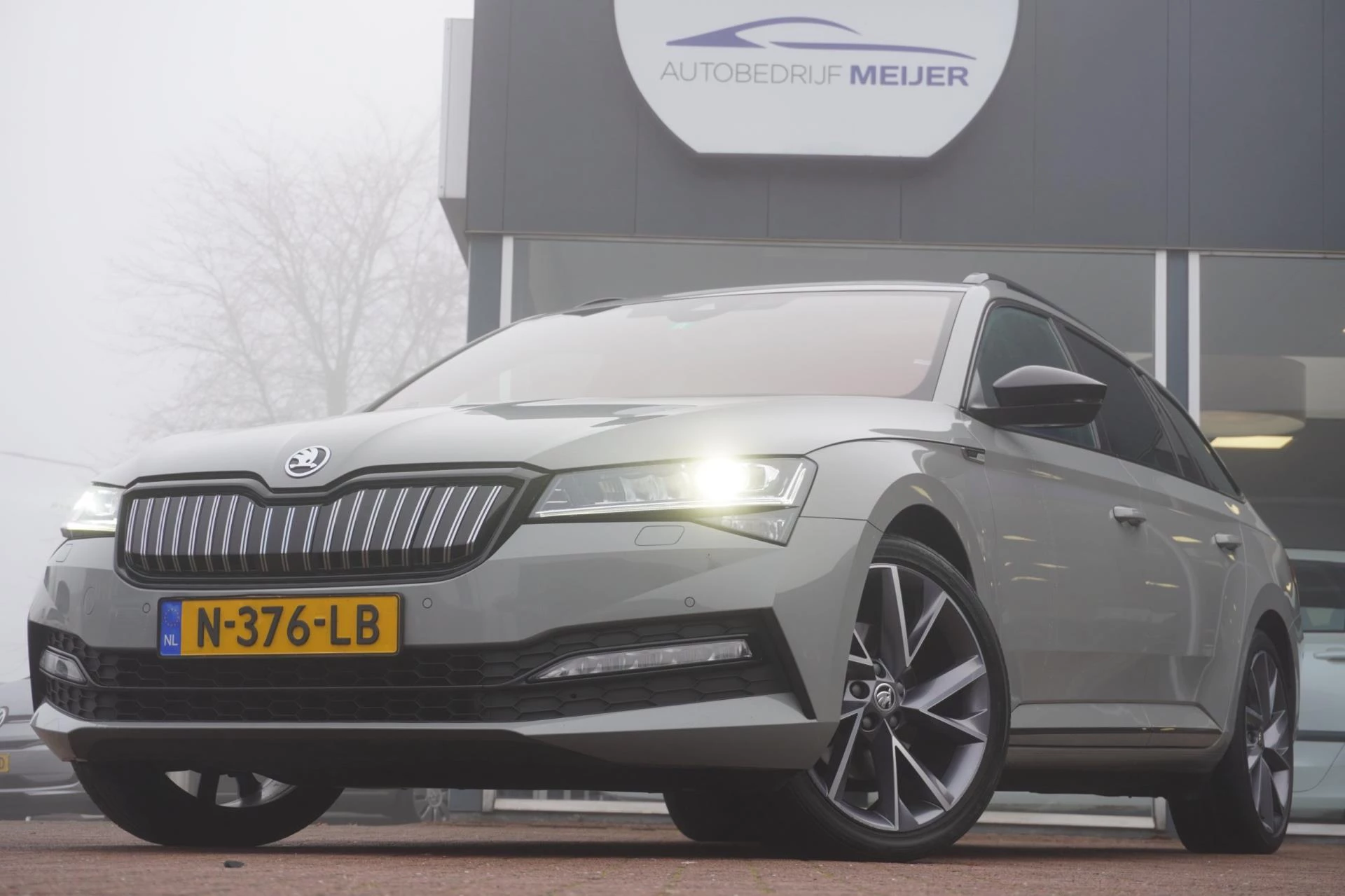 Hoofdafbeelding Škoda Superb