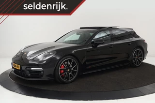 Hoofdafbeelding Porsche Panamera Porsche Panamera 4.0 GTS | Panoramadak | Head-Up |  Adaptive cruise | Matrix LED | Carbon | Nachtzicht | Stoel & stuurverwarming | Camera | Leder | Sport Chrono | Navigatie | Luchtvering | Memory