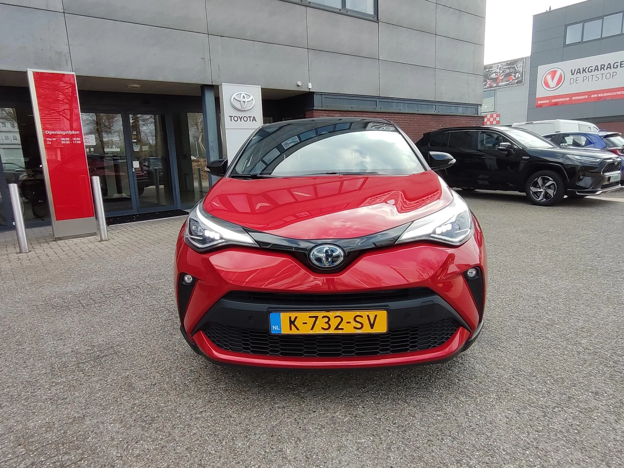 Hoofdafbeelding Toyota C-HR