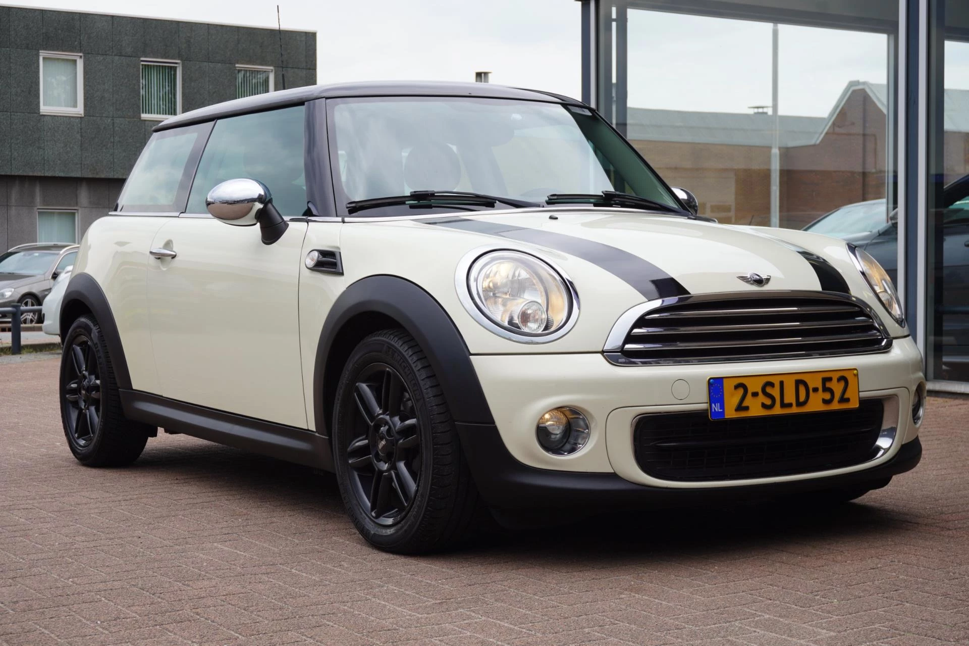 Hoofdafbeelding MINI One
