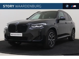 BMW X3 30e xDrive High Executive M Sport Automaat / Sportstoelen / Trekhaak / Achteruitrijcamera / Gesture Control / Stoelverwarming / LED / Live Cockpit Professional
