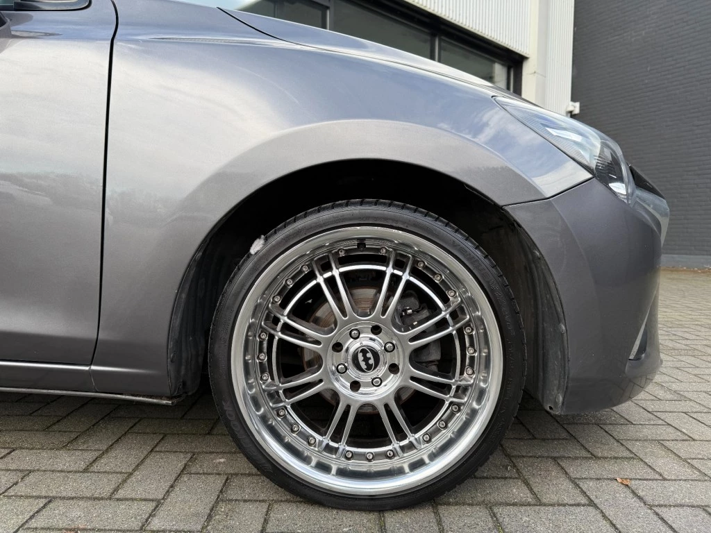 Hoofdafbeelding Mazda 2