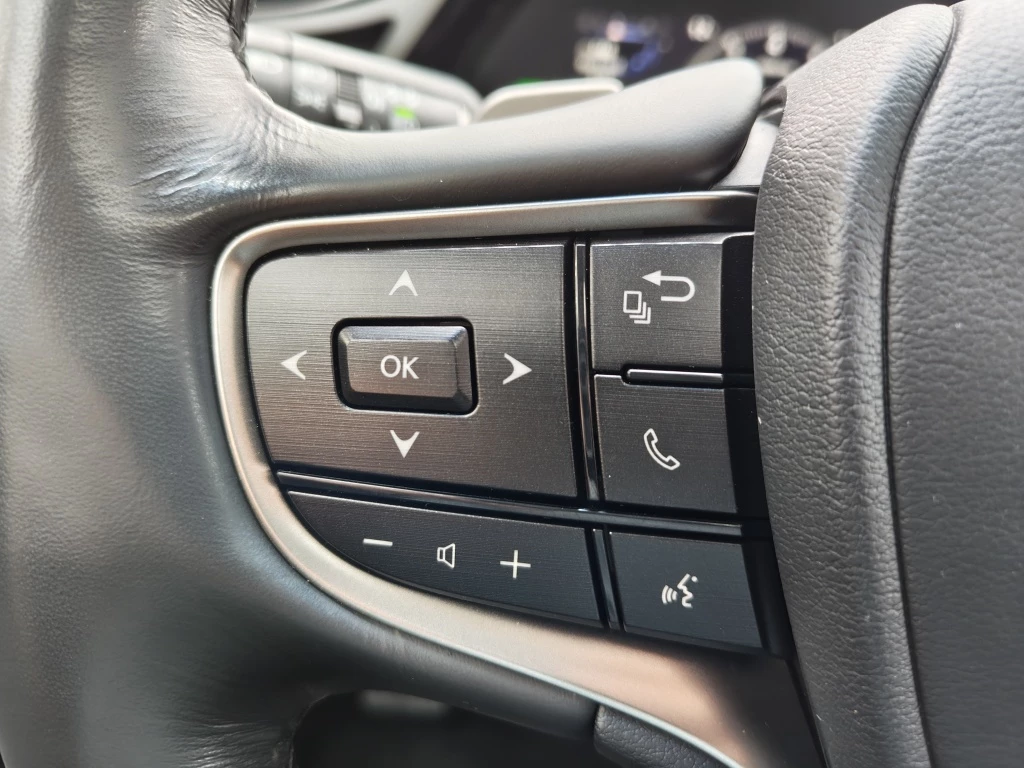 Hoofdafbeelding Lexus ES