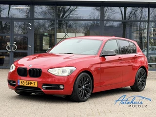 BMW 1-serie 118i Sport Line | Airco | Sportstoelen | Navigatie | Bluetooth
