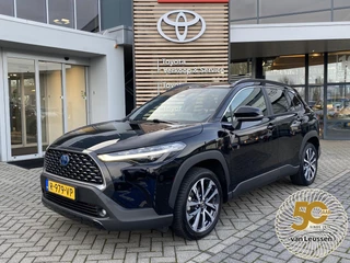 Toyota Corolla Cross 2.0 HYBRID 184PK FIRST-EDITION BLIND-SPOT ELEK-ACHTERKLEP KEYLESS LM-VELGEN PARK-SENSOREN APPLE/ANDROID STOELVERW DRAADLOOS-LADEN AD-CRUISE BLUETOOOTH DAB+