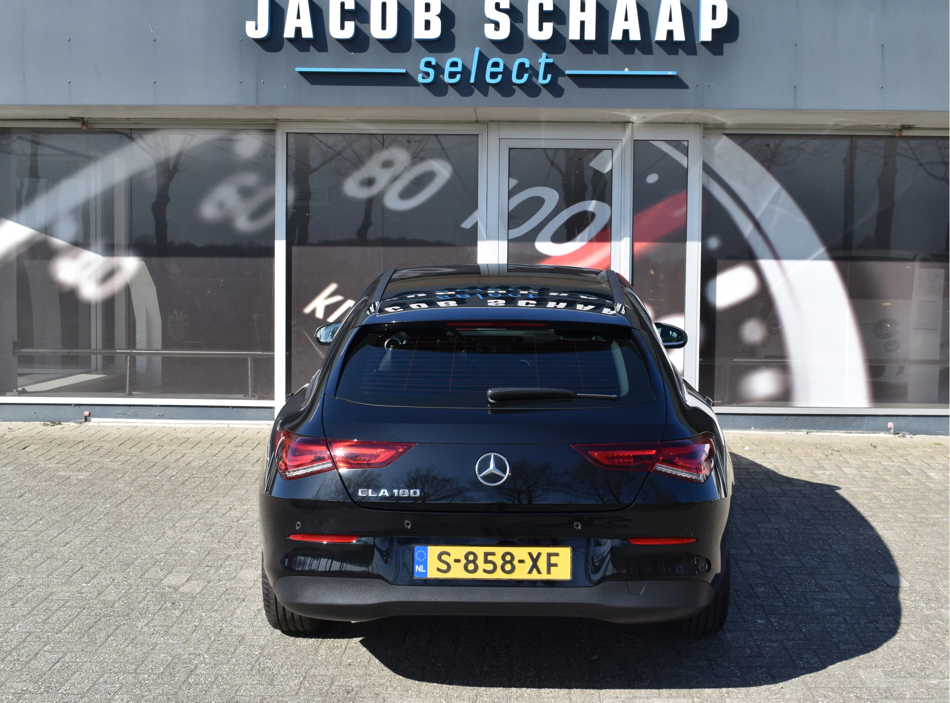 Hoofdafbeelding Mercedes-Benz CLA