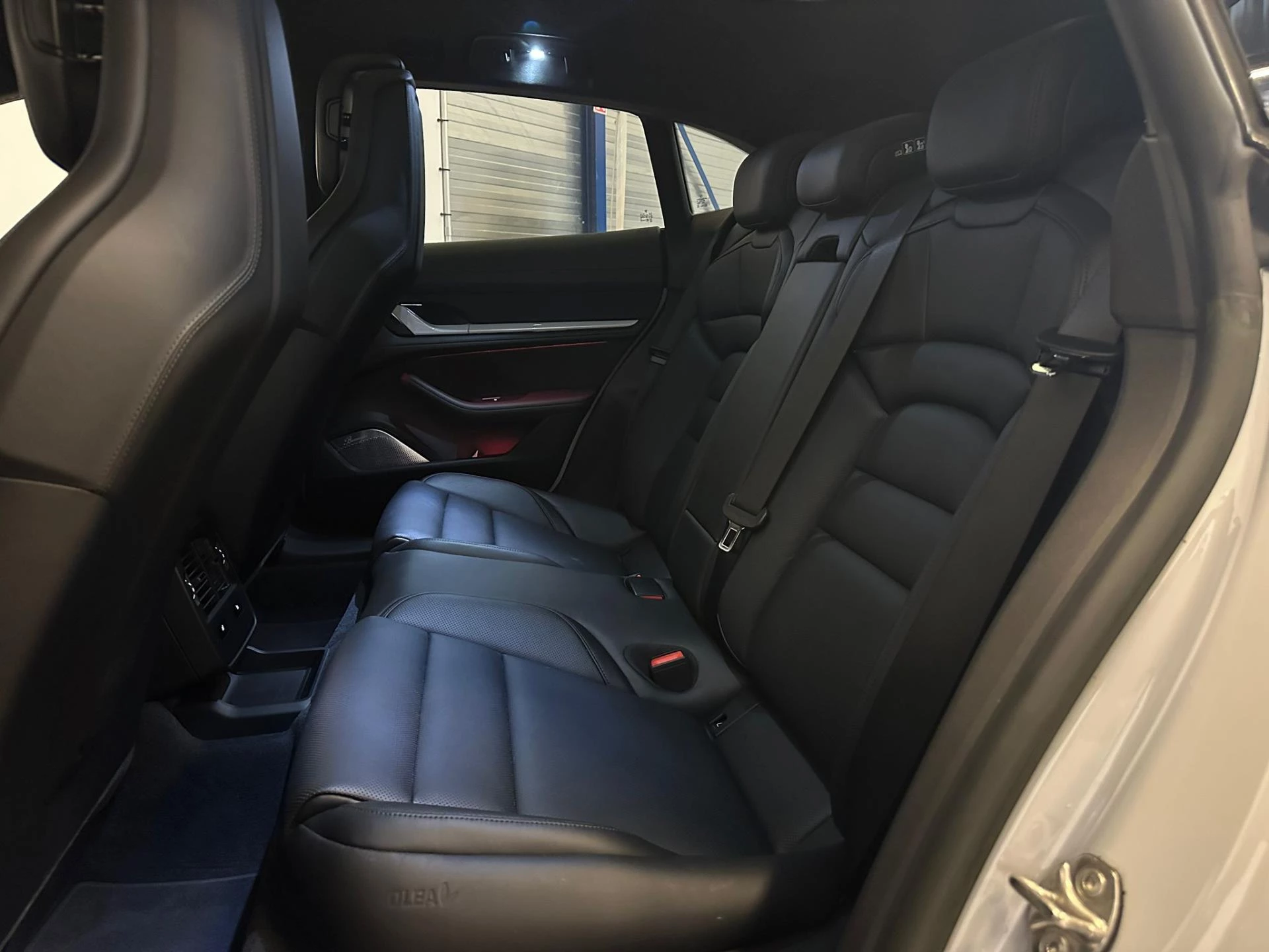 Hoofdafbeelding Porsche Taycan